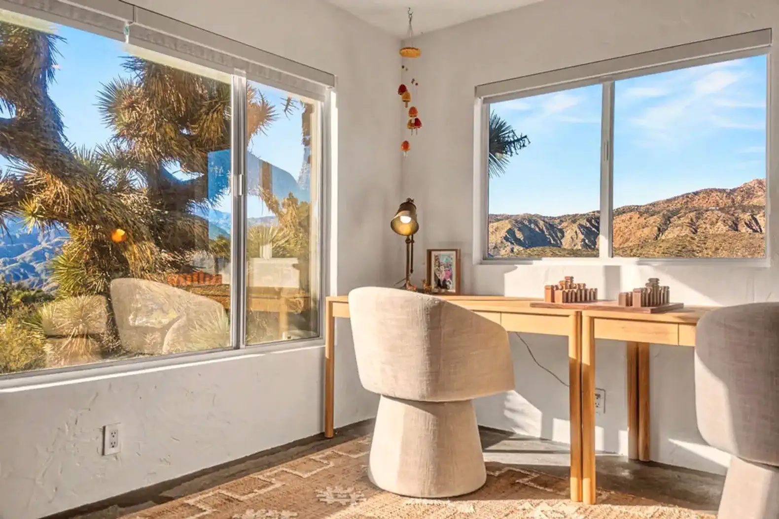 Roaming Desert Ridge | Hilltop Desert Escape – photo 4