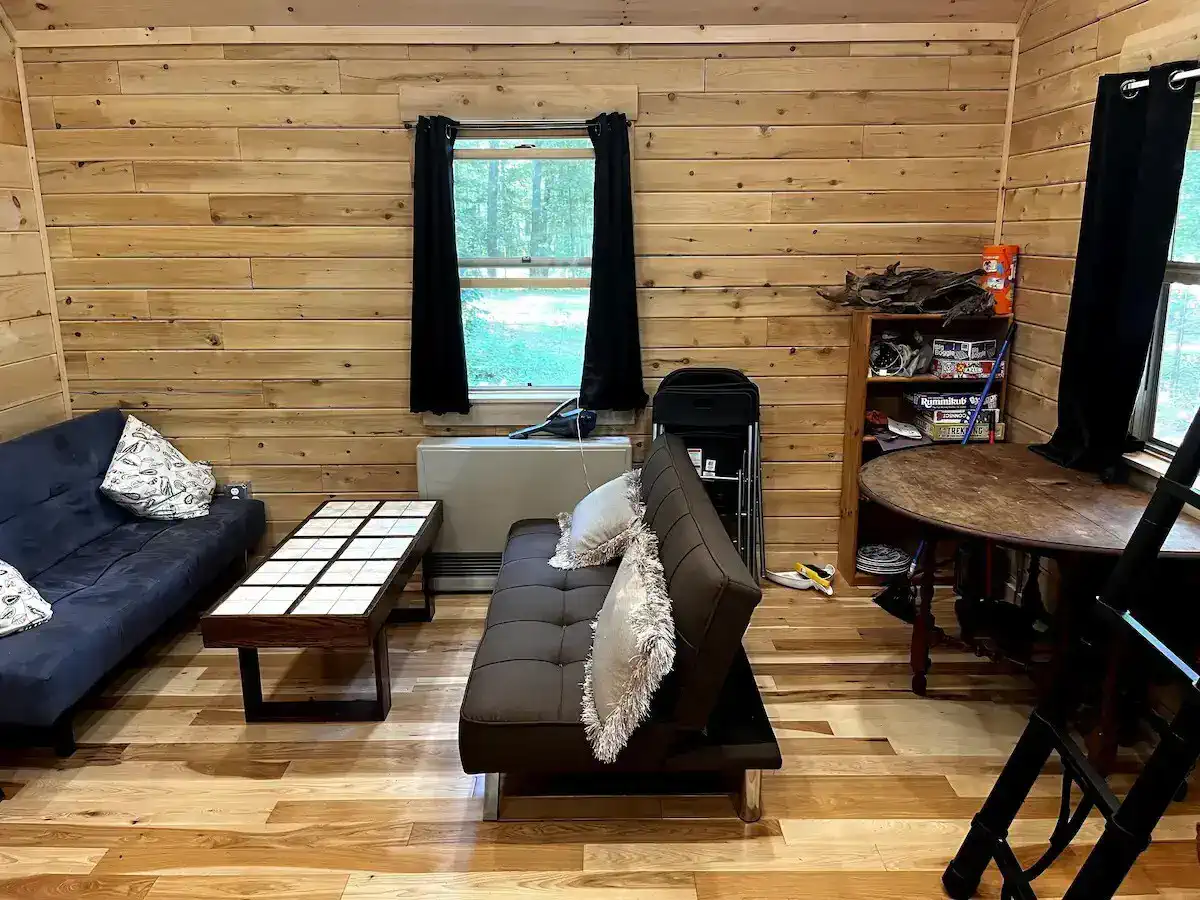 Lakefront Cabin – photo 7