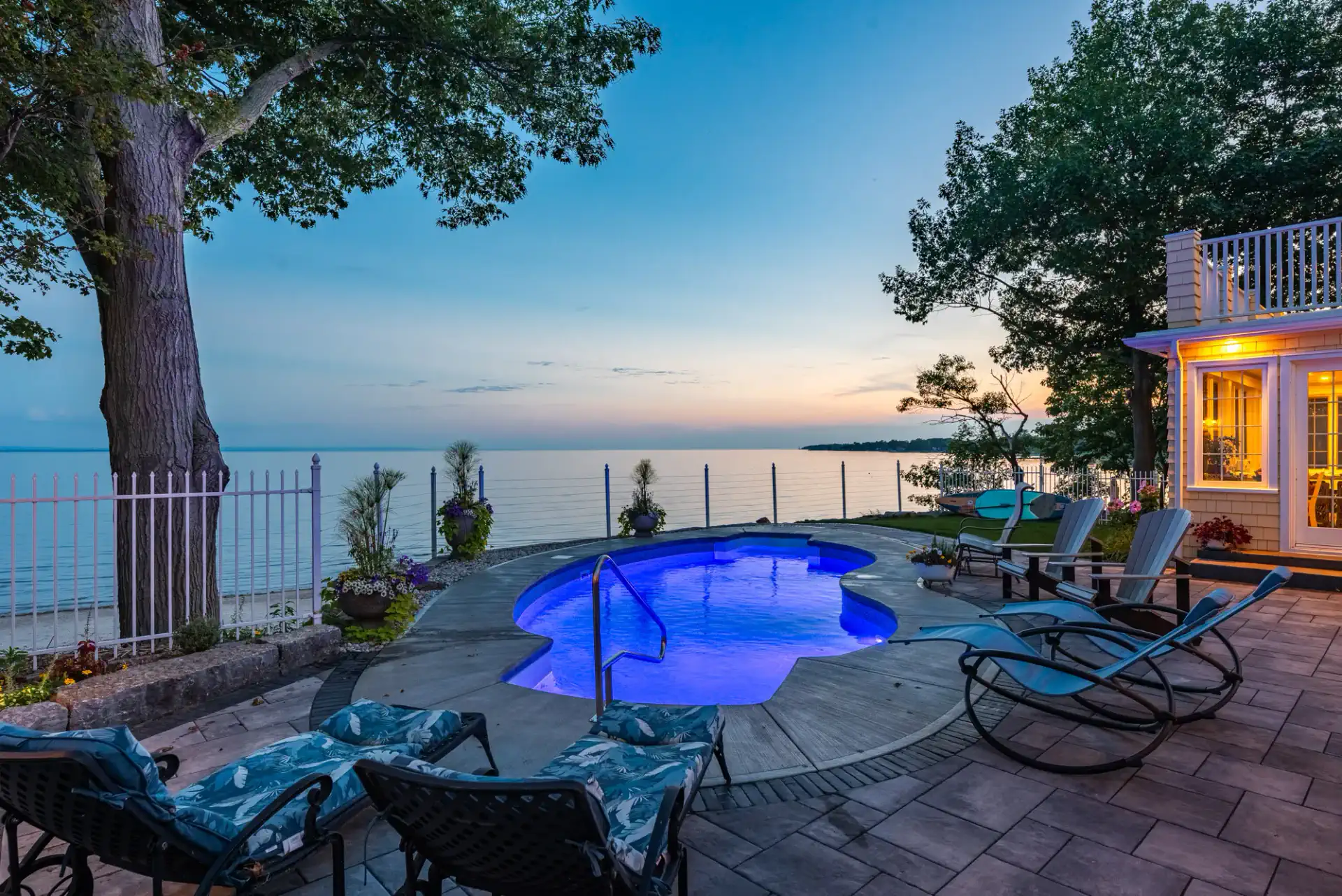 The Ultimate in Elegance and Comfort – photo 1