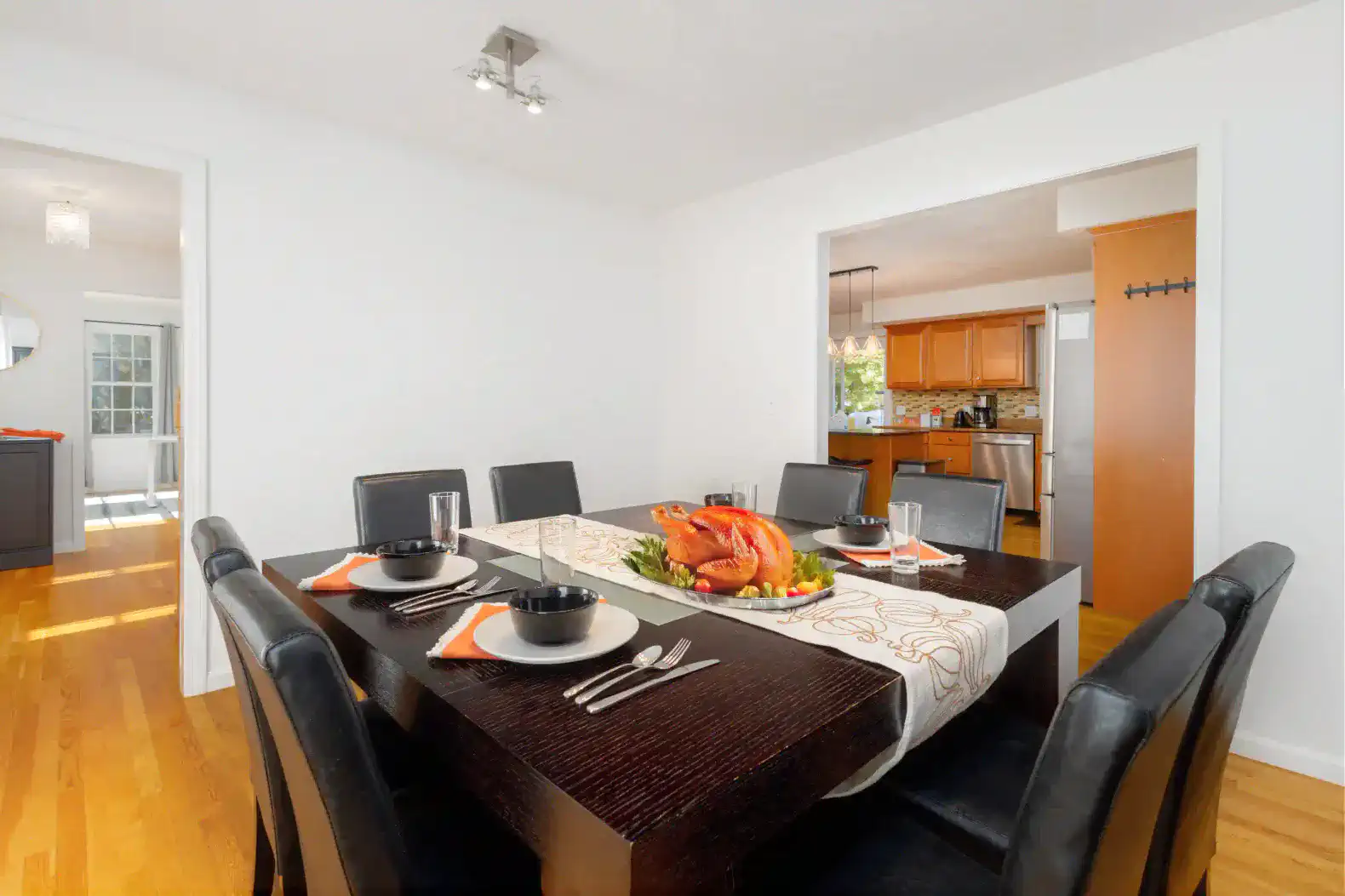 Convenient and spacious 4BR/2.5BA photo 8