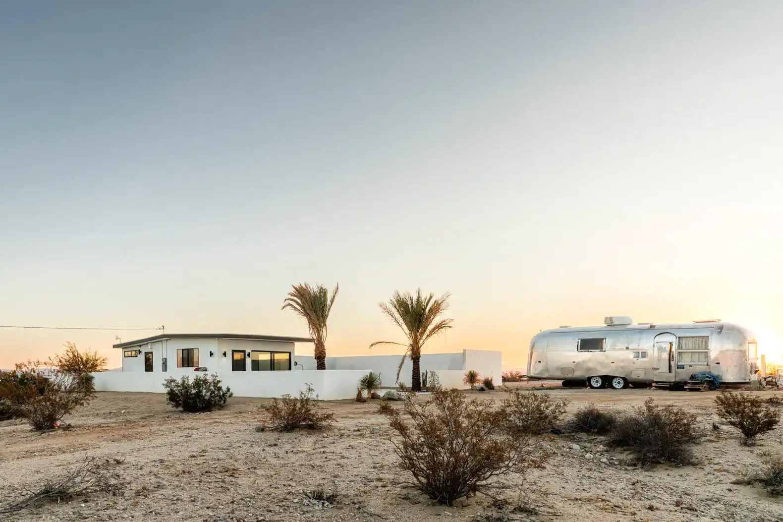 Joshua Tree Under the Stars - Hot tub/Firepit