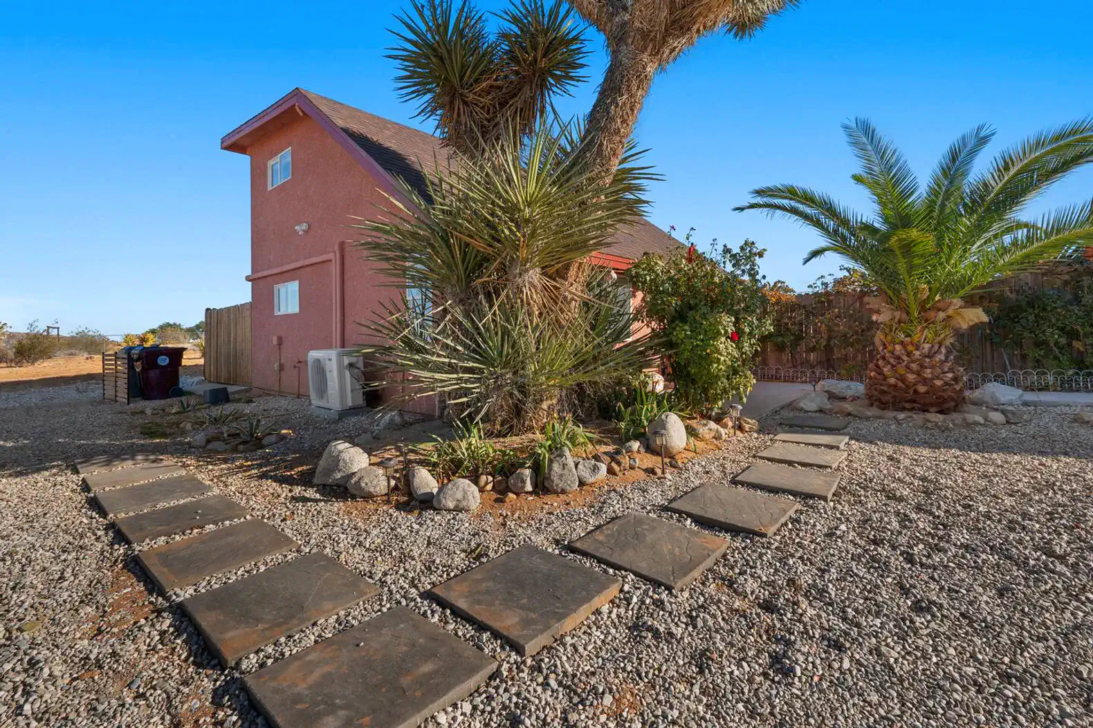 Starlite Casita - Charming Renovated Cabin + Spa – photo 24