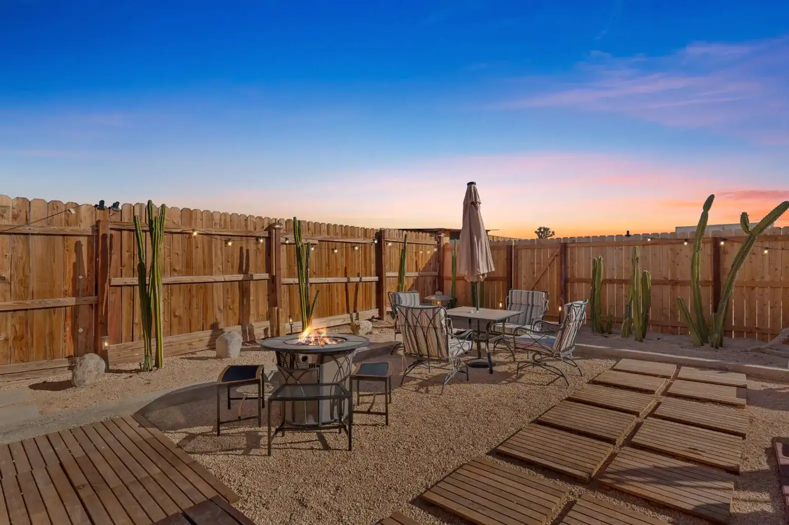 Starlite Casita - Charming Renovated Cabin + Spa – photo 16