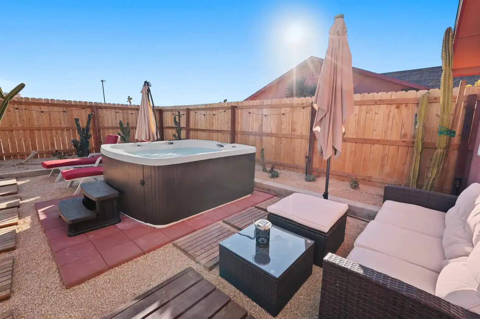 Starlite Casita - Charming Renovated Cabin + Spa – photo 3