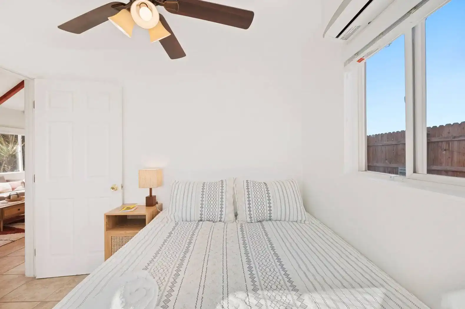 Starlite Casita - Charming Renovated Cabin + Spa – photo 38