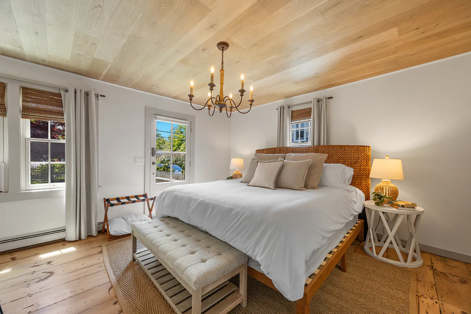 2 Mi to Wychmere, 3 King Beds, Fenced-in, FirePit — Harwich, MA — vacation rental