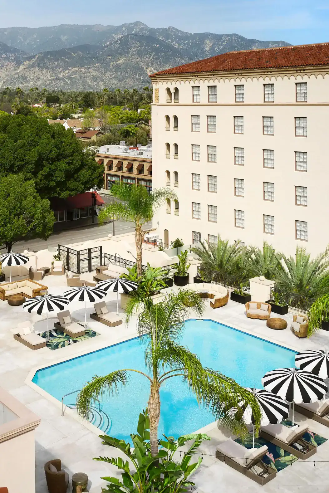 Pasadena Hotel and Pool – photo 1