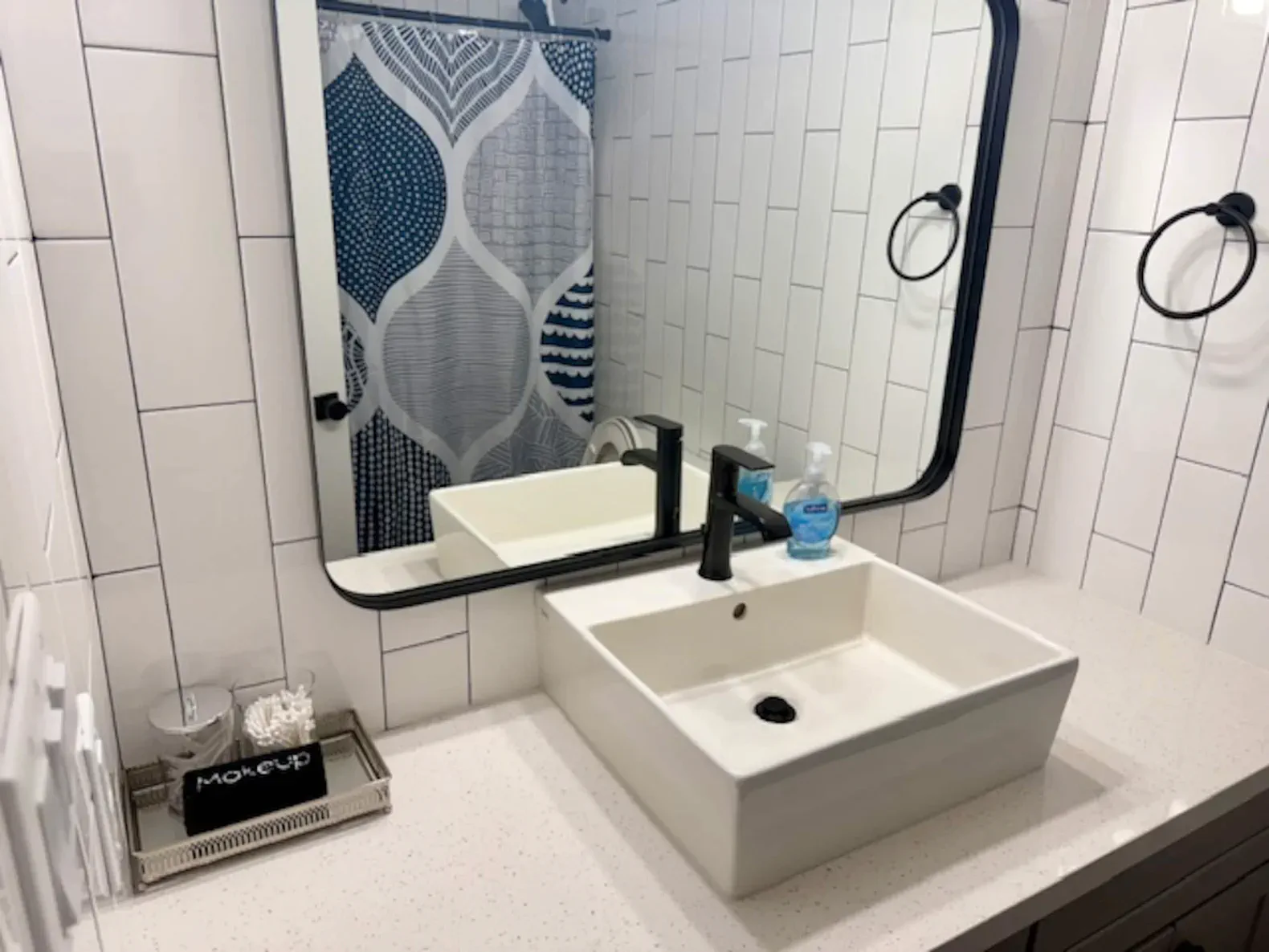 Near Airport, Hospital, MidTown, 58” TV - Apt 254 — Reno, NV — vacation rental