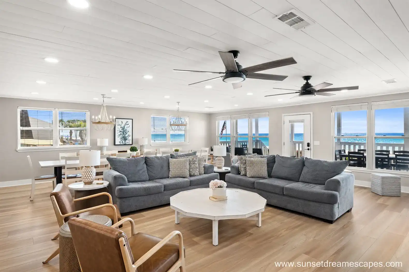 Beachfront Home – photo 3