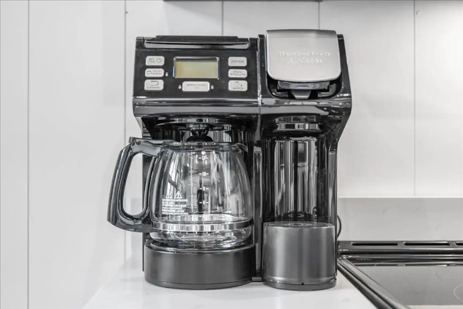 A dual coffee machine so nobody has to wait!