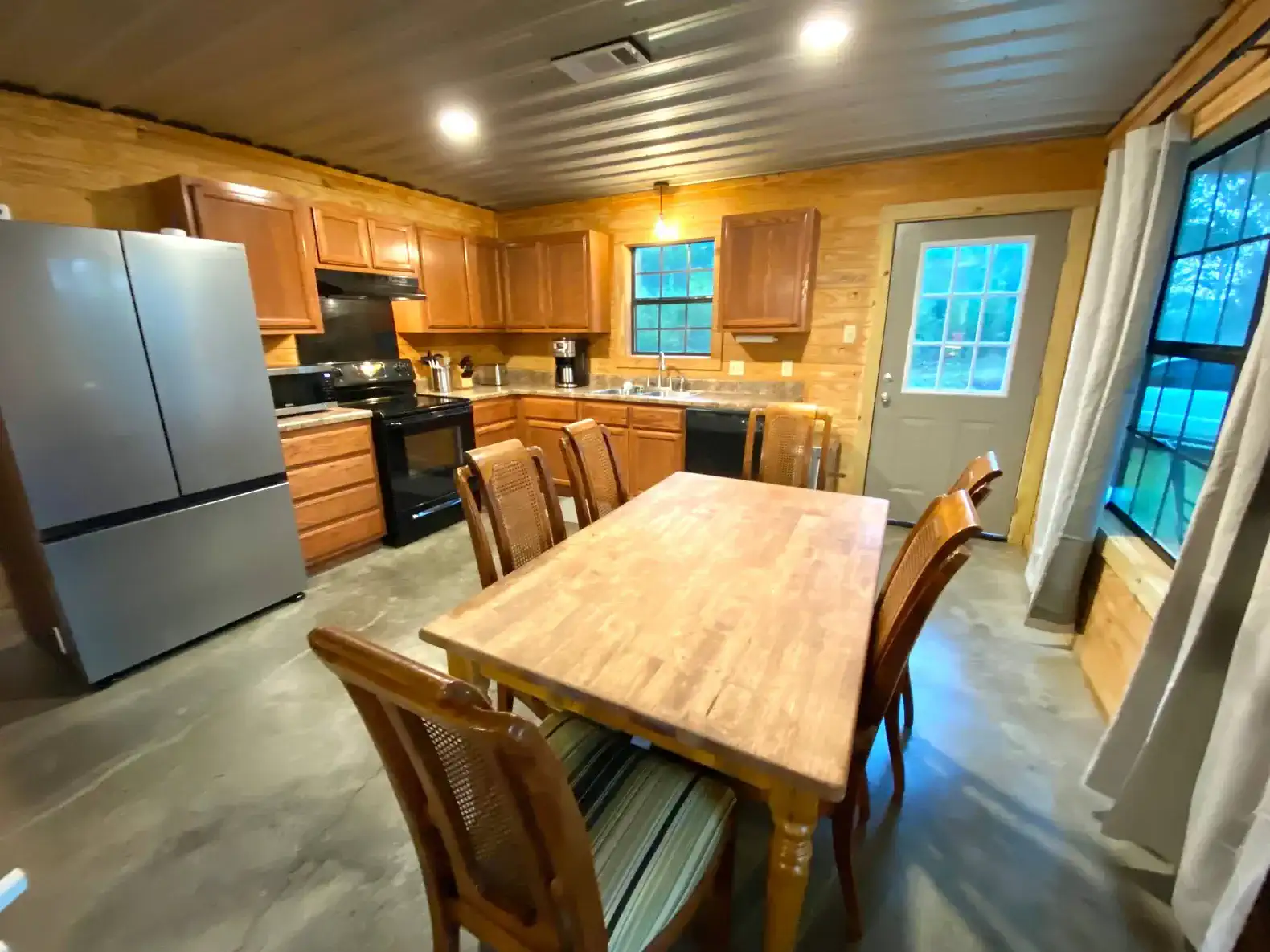 Cabin 4 – photo 2