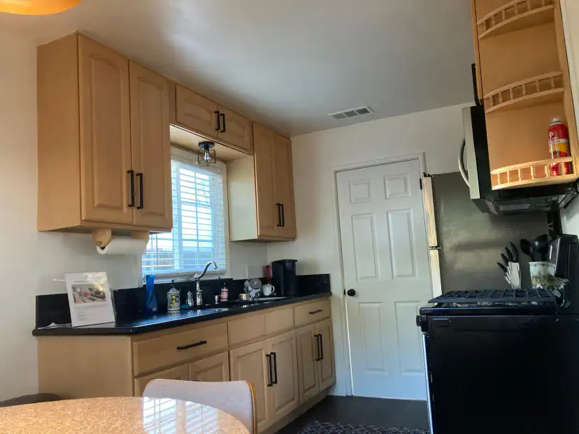 A full kitchen