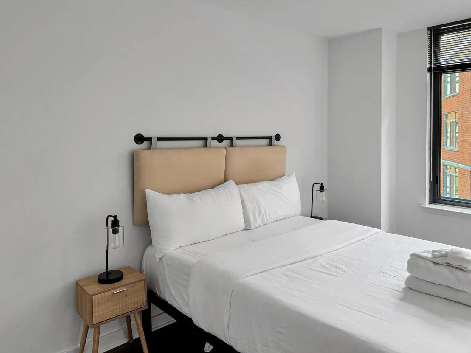 Colorful Playful 2BR | Pool + Gym| Rooftop Views — Washington, DC — vacation rental