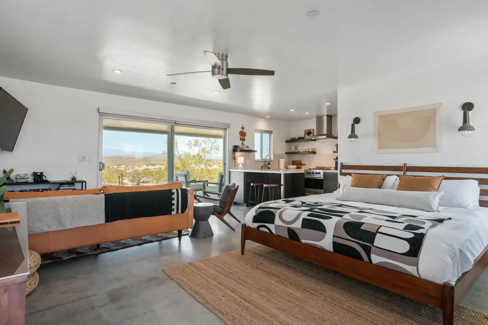 Joshua Tree Getaway | Hot Tub + Epic Sunset Views – photo 49