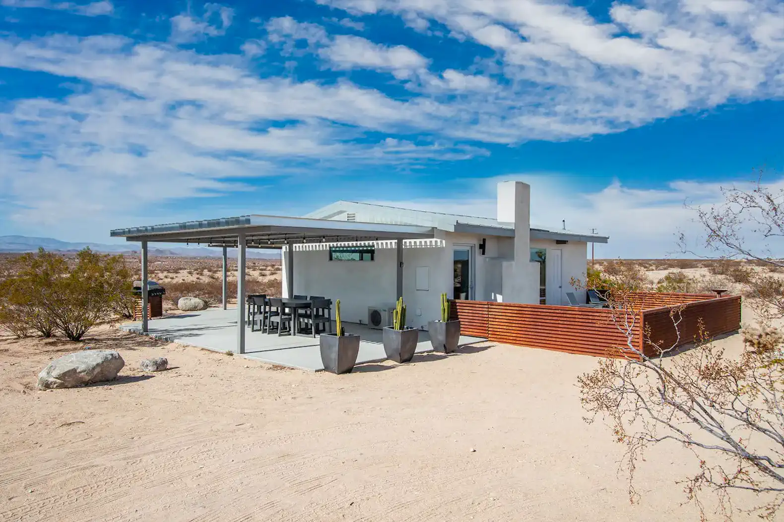 Joshua Tree Getaway | Hot Tub + Epic Sunset Views – photo 13