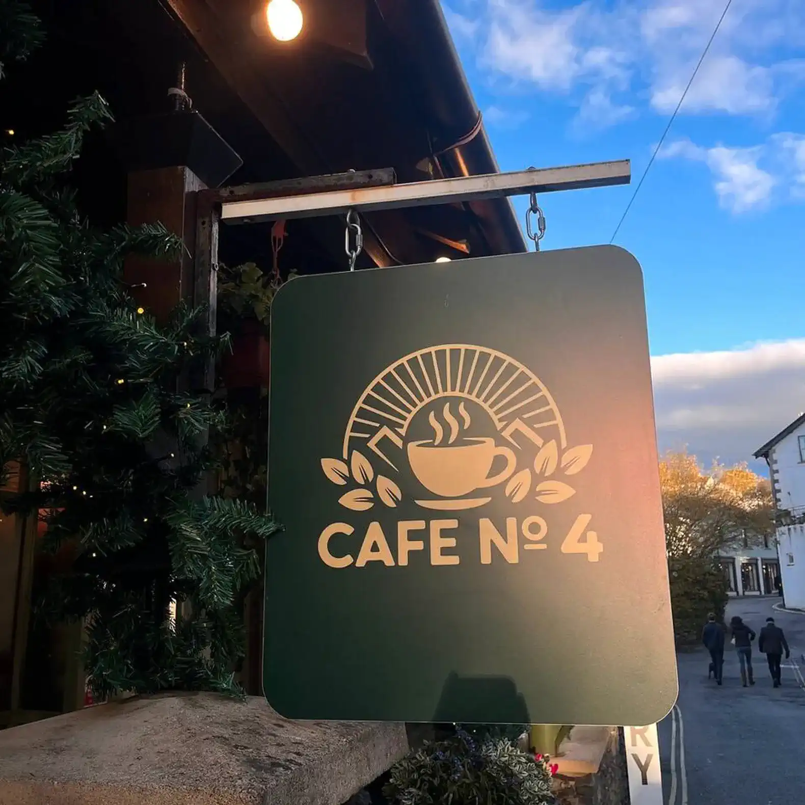 Laid-back, dog-friendly café in the heart of Bowness. Serving fresh food daily, with a focus on quality ingredients.