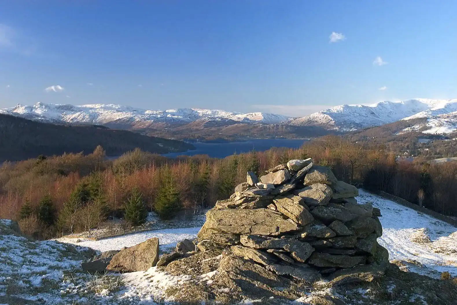 Stunning 360 degree view of Windermere from Brantfell
