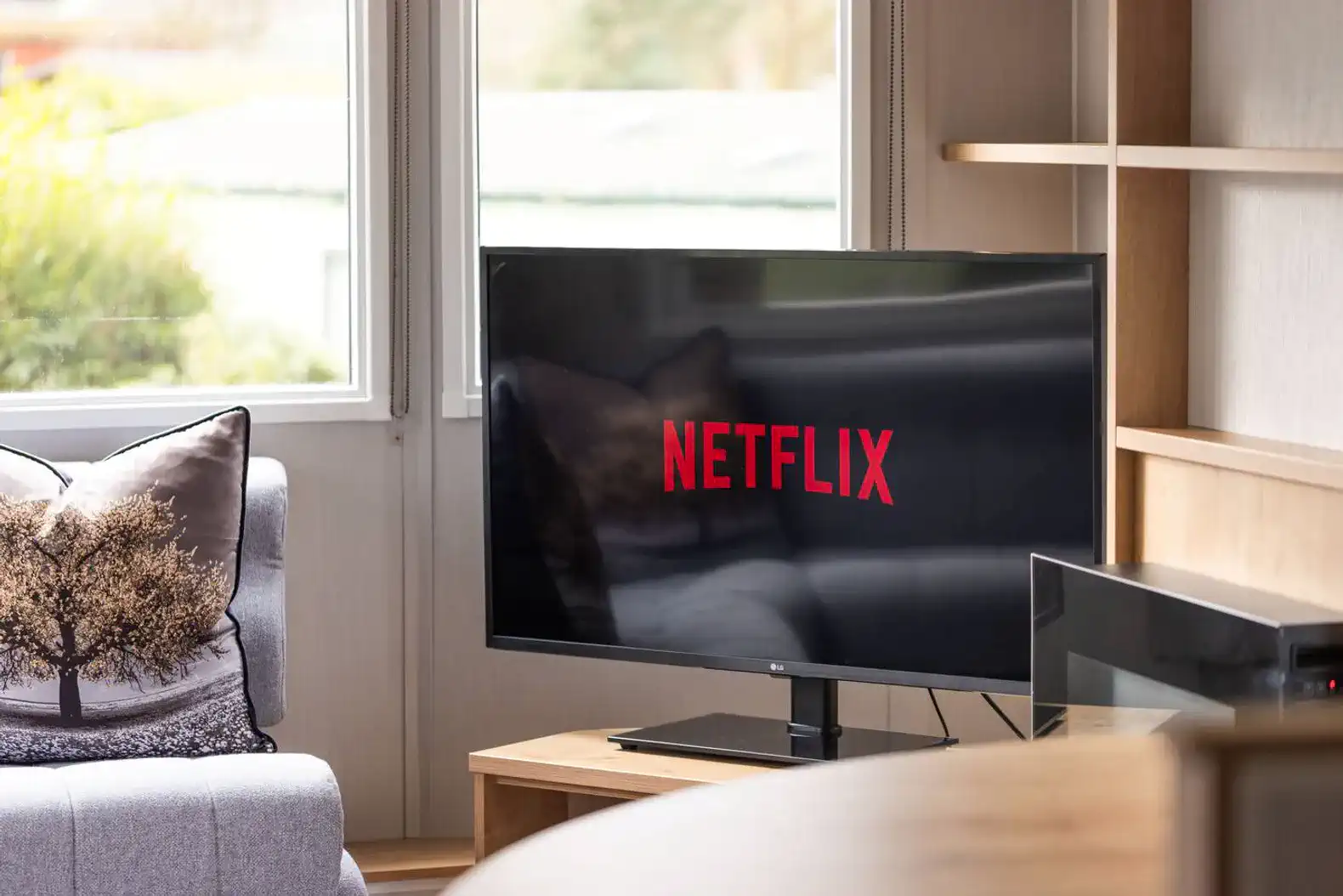 Unwind in front of the Smart TV, perfectly positioned for fireside movie nights. After a long day exploring  the Lake District, sink into the sofa and stream your favourite shows in the warm glow of the electric fireplace