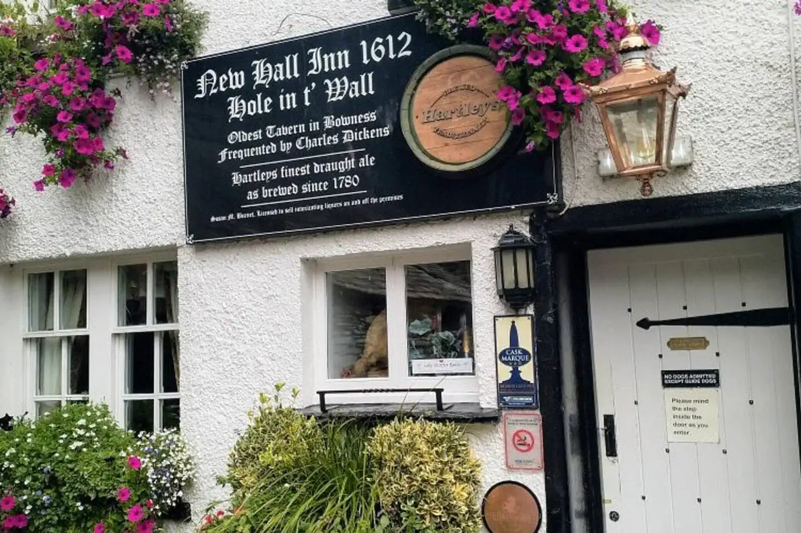 Local classic pub with a local menu featuring homemade meat pies, jacket potatoes & sandwiches, plus beer.