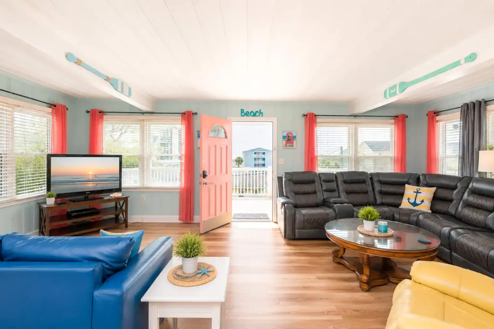 Anchors Up Living Area, opens to large upper deck