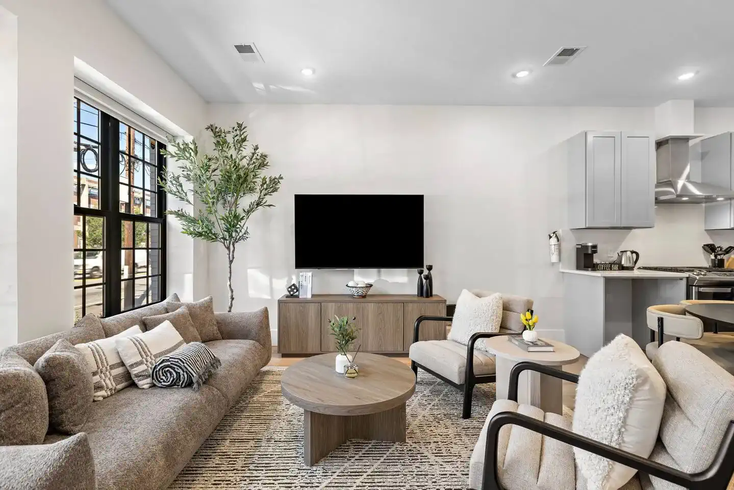 Modern 2BR Luxury Retreat w/ Parking | Jersey City – photo 3