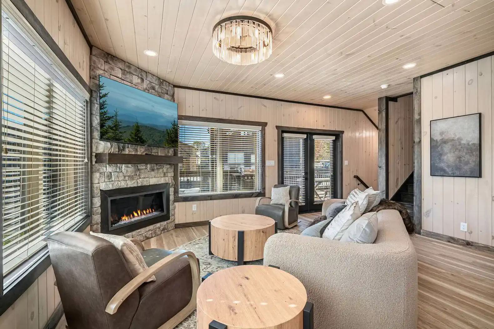 LUX Cabin/1mi to Parkway/Golf Suite/Indoor Pool