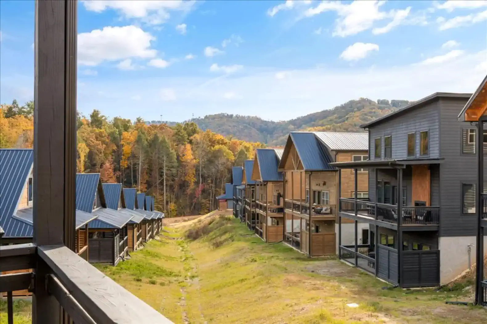 Sequoia Heights Resort 