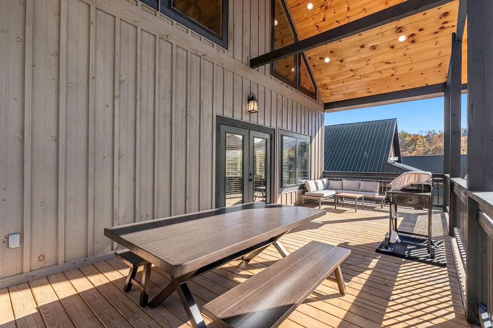 Outdoor Dining located on the main level deck so you can enjoy your home cooked meal in the Smoky Mountain weather