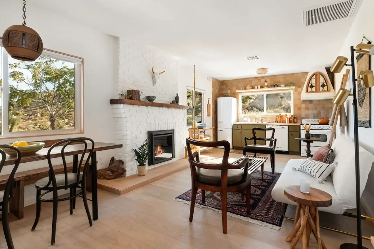 Petite Maison | Luxe Cabin w/ Views + Boulders – photo 5