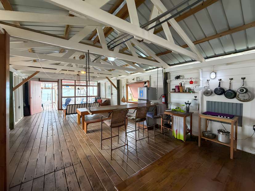 Shared kitchen & baths