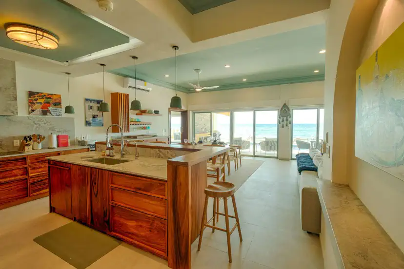 Chef’s kitchen