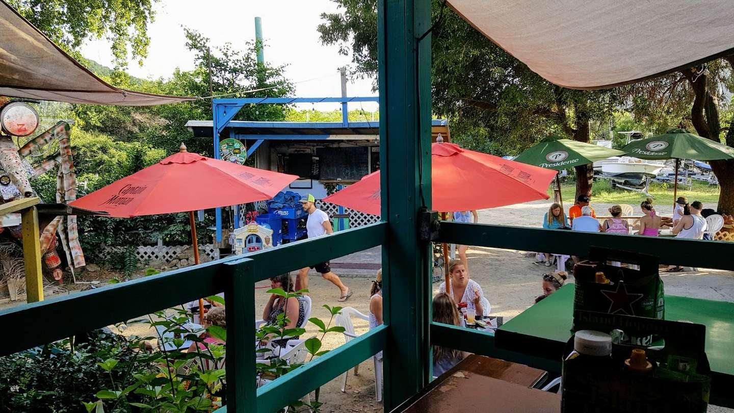 Lazy Afternoons & Snorkel Strolls: A Local’s Guide to Coral Bay