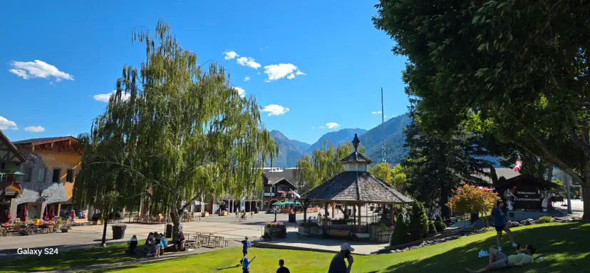 Ein Dorf, das die Welt eingeladen hat