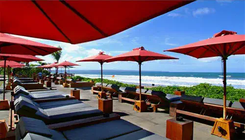 Discover the Hottest Spots, Beach Bars & Clubs in Seminyak. Your Ultimate Guide!