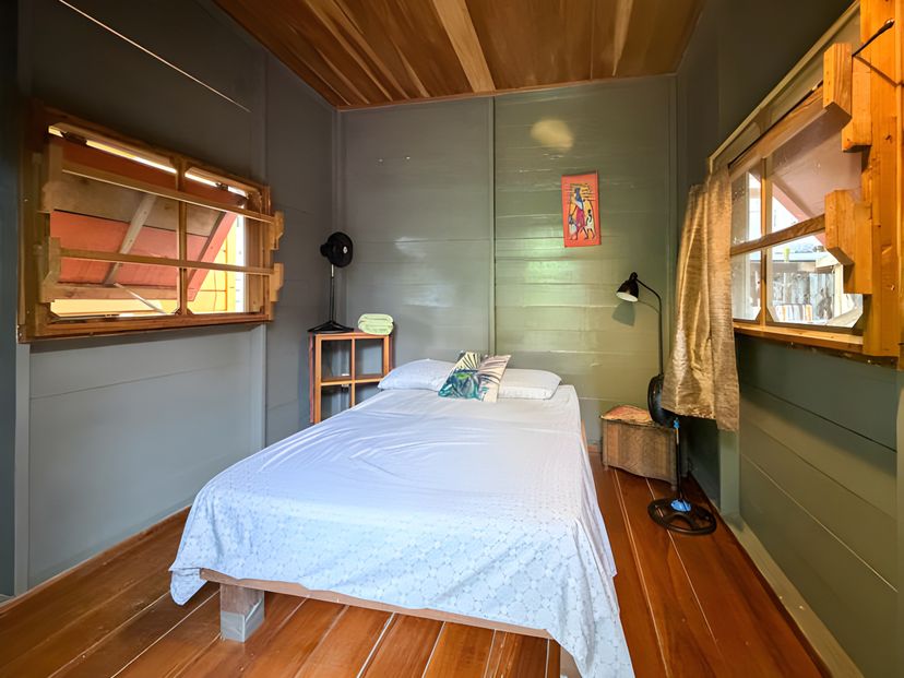 Linens included