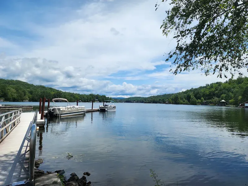 Hiking Trails Around Lake Burton