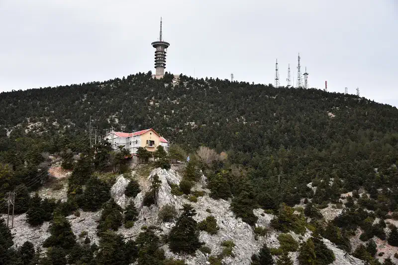 Eine malerische Fahrt zum Berg Parnitha