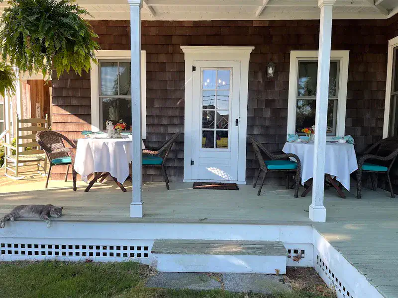 Top Dining Spot in East Marion: The Farmhouse