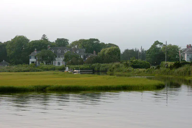 Southampton Village: Beach and Culture