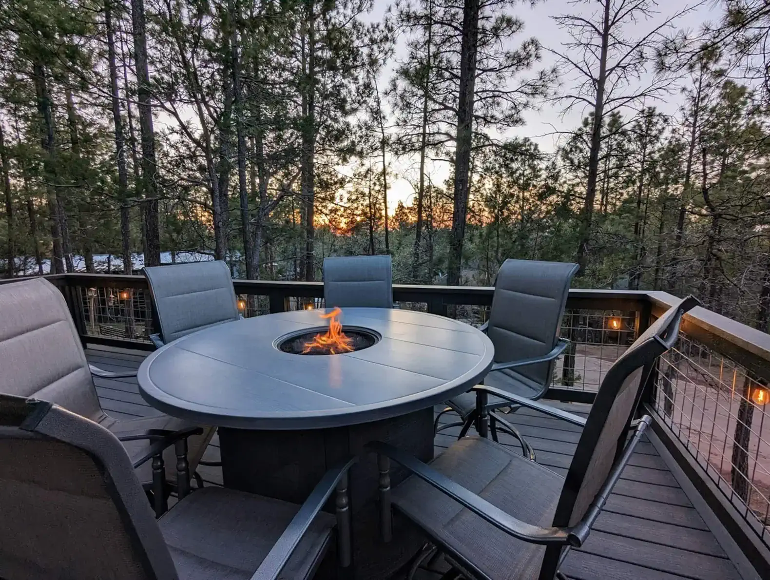 Hillside Hangout – photo 1
