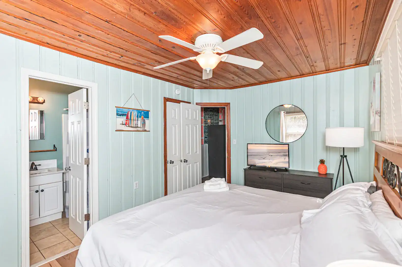 All DOGS welcome! Large saltwater pool, PRIME location – photo 39