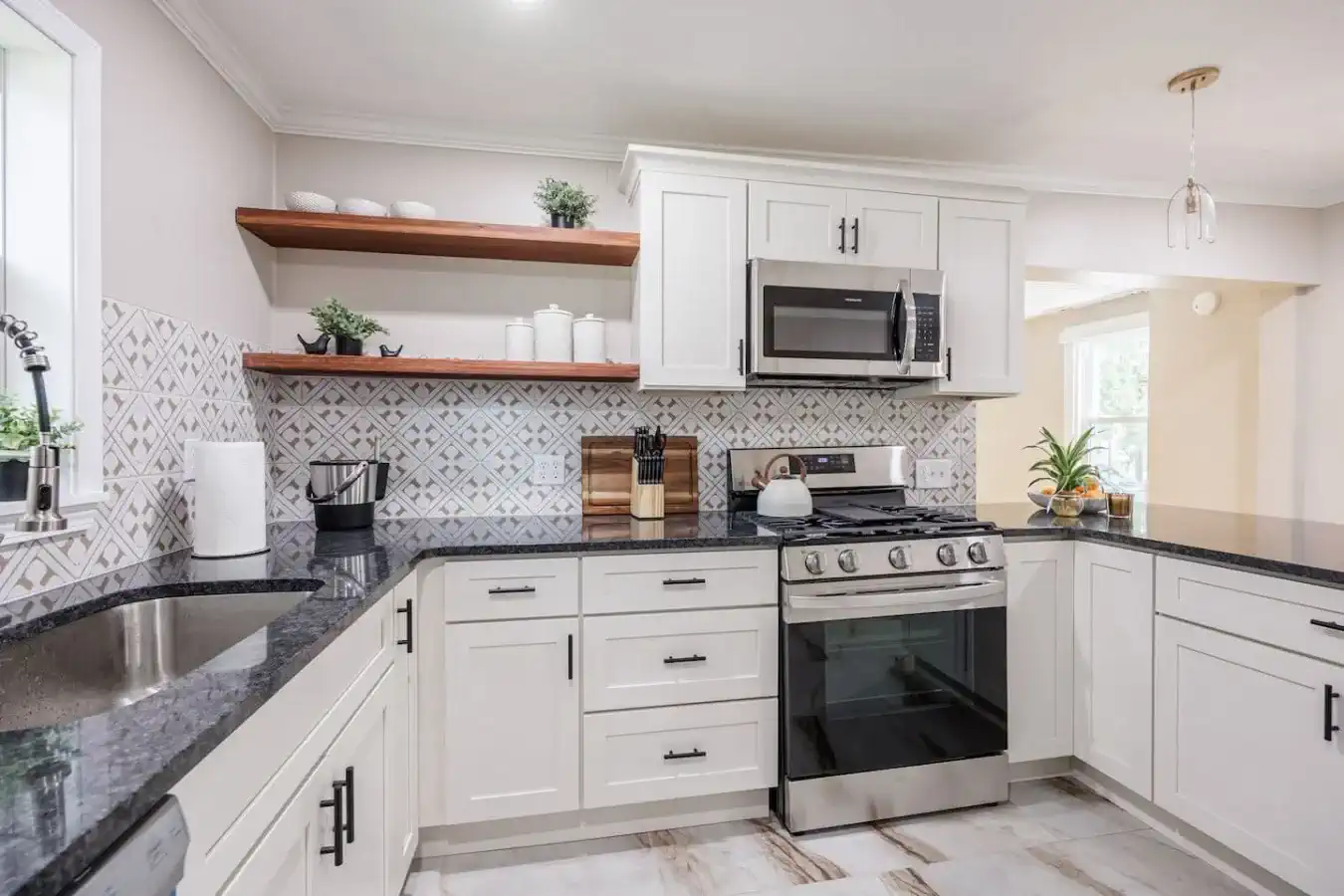 Brighton Retreat Near URMC & Pittsford Plaza – Foto 1