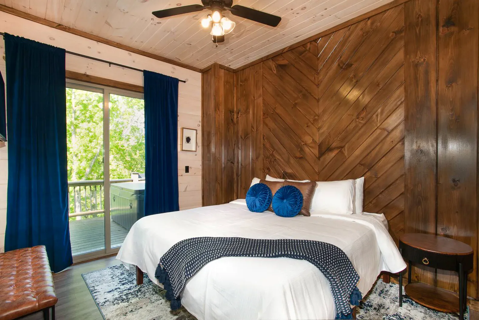 Lake Access-Beach Access-Hot Tub-Games — Sevierville, TN — vacation rental