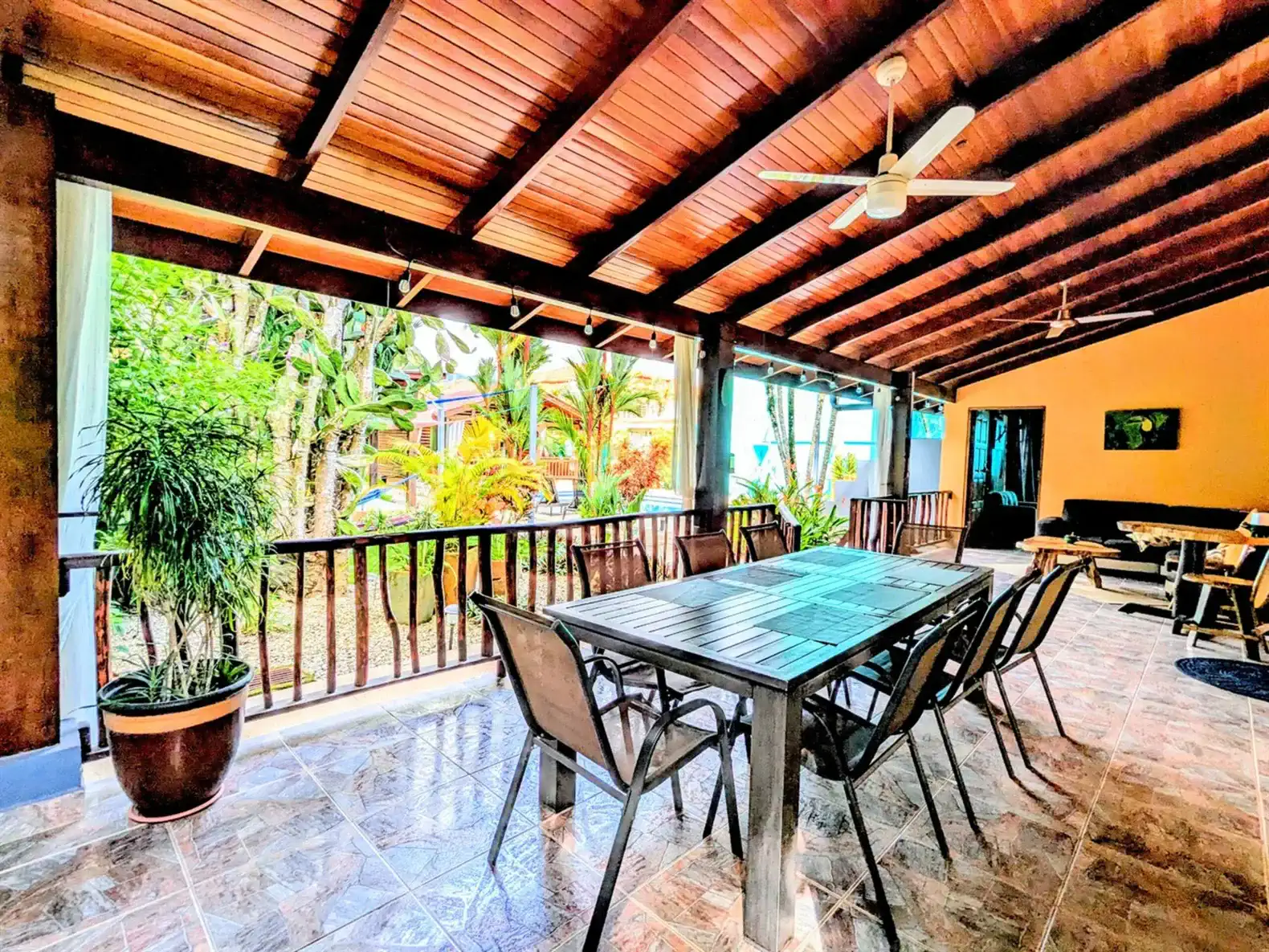 Sunflower Suite – photo 1
