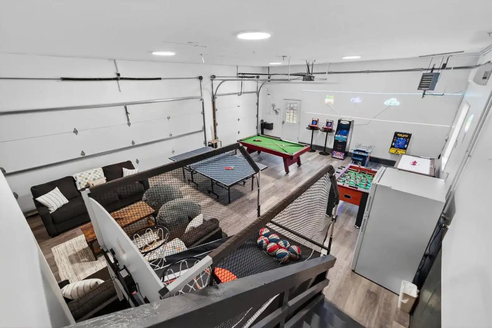 Epic garage game room pool, ping pong, arcades + cozy lounge