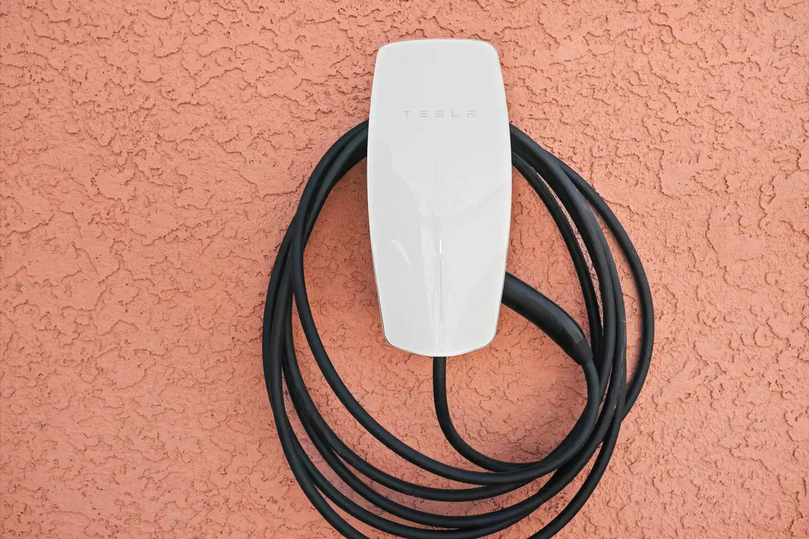 Level 2 Tesla AND Standard EV Charger, free for guests!