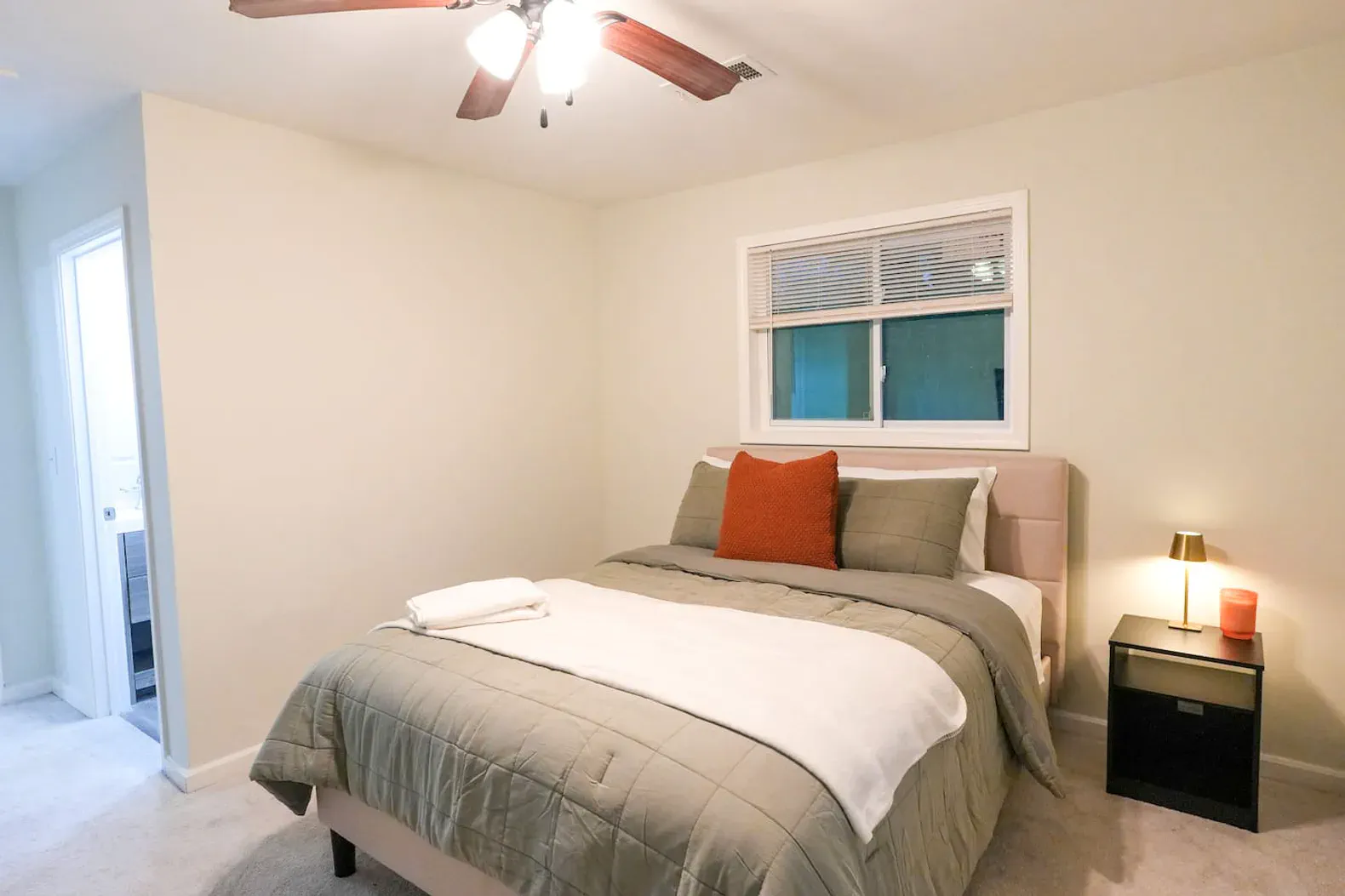 Cozy Luxe 3BD Near UWG & Historic Downtown Newnan — Newnan, GA — vacation rental
