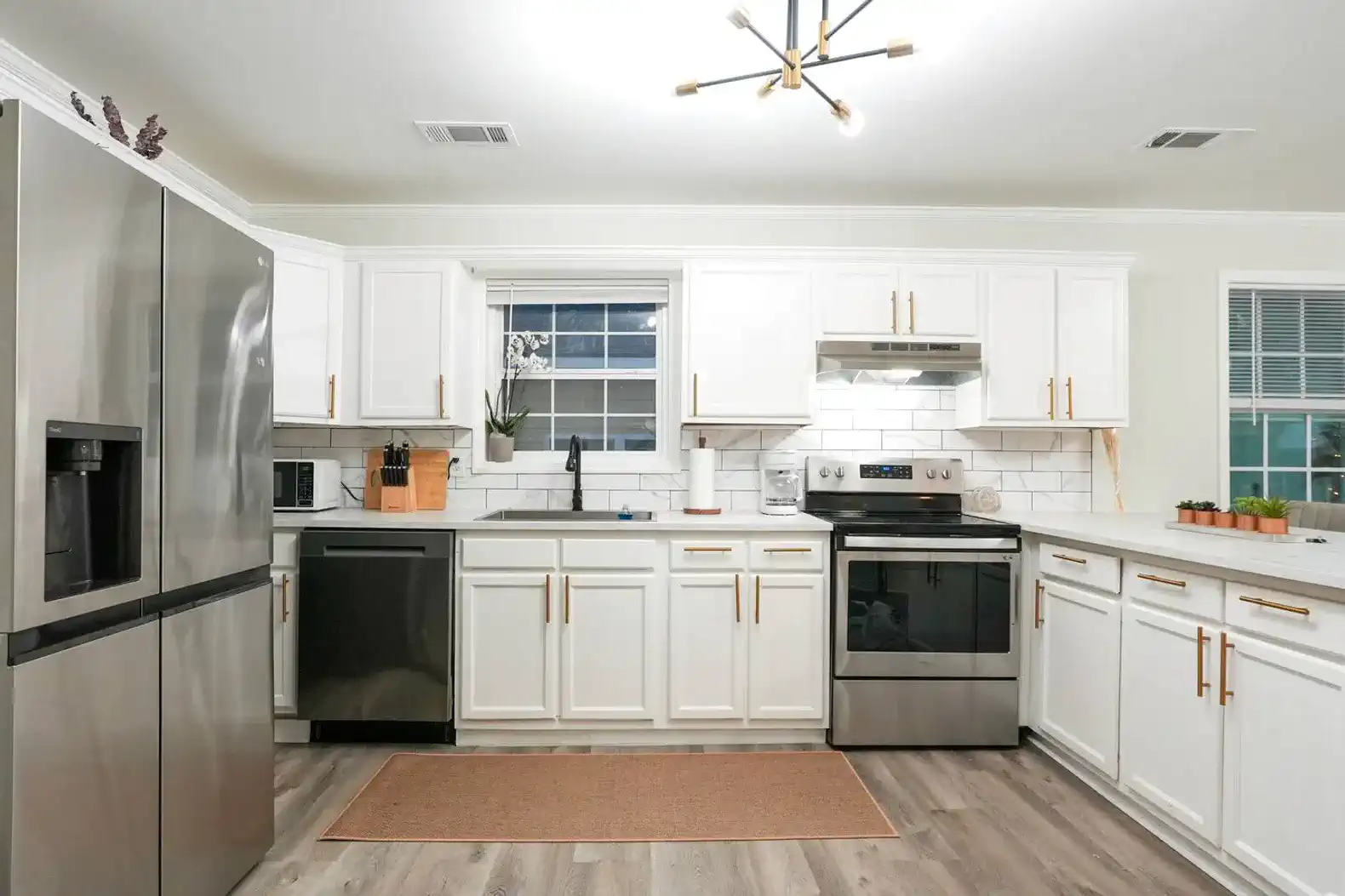 Cozy Luxe 3BD Near UWG & Historic Downtown Newnan – photo 1