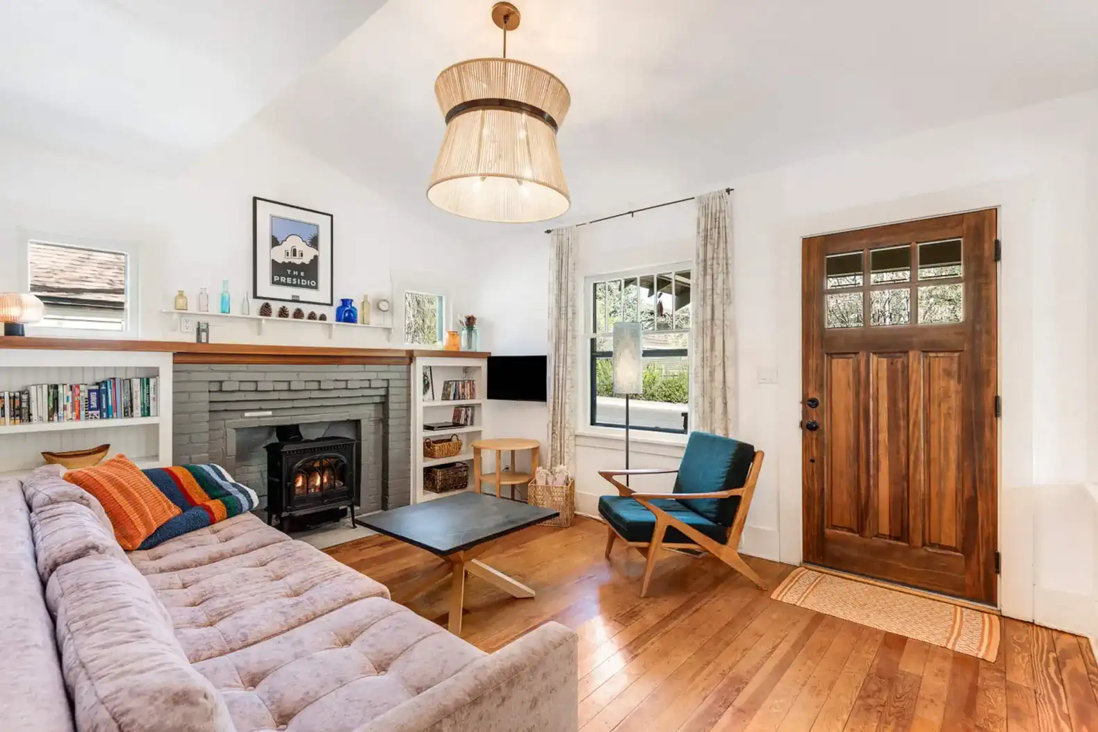Cozy Bungalow in Center of Town – photo 1