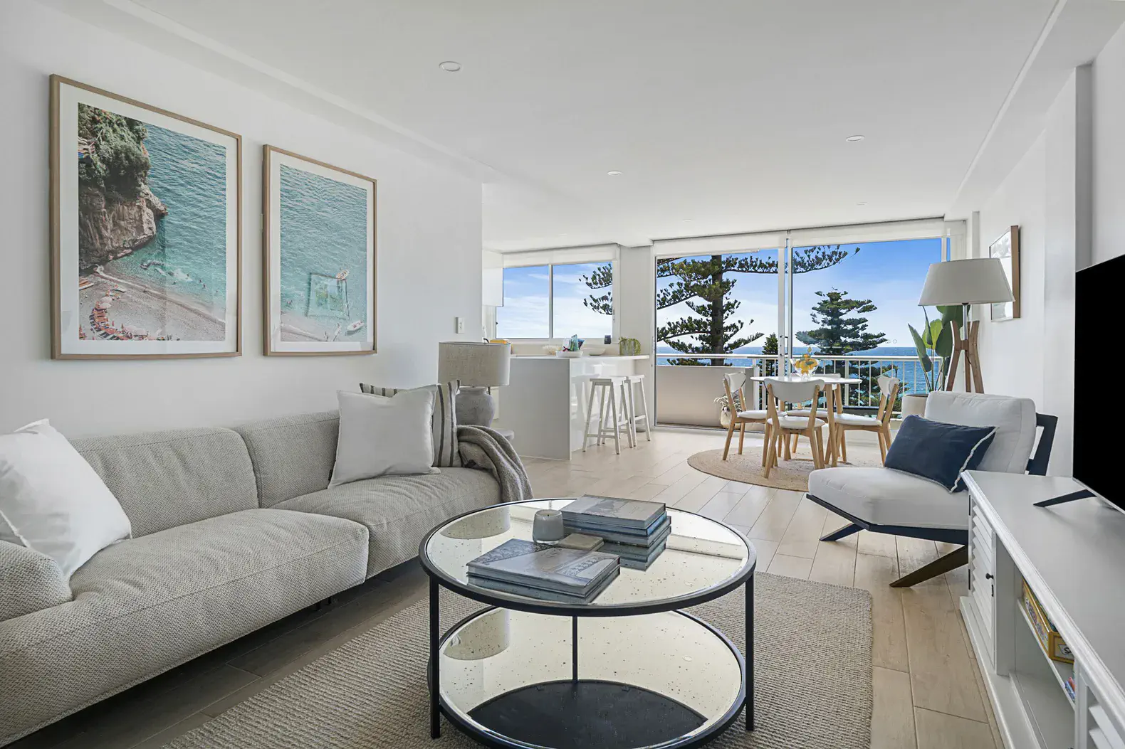 Spectacular Beachfront Location w Fabulous Views